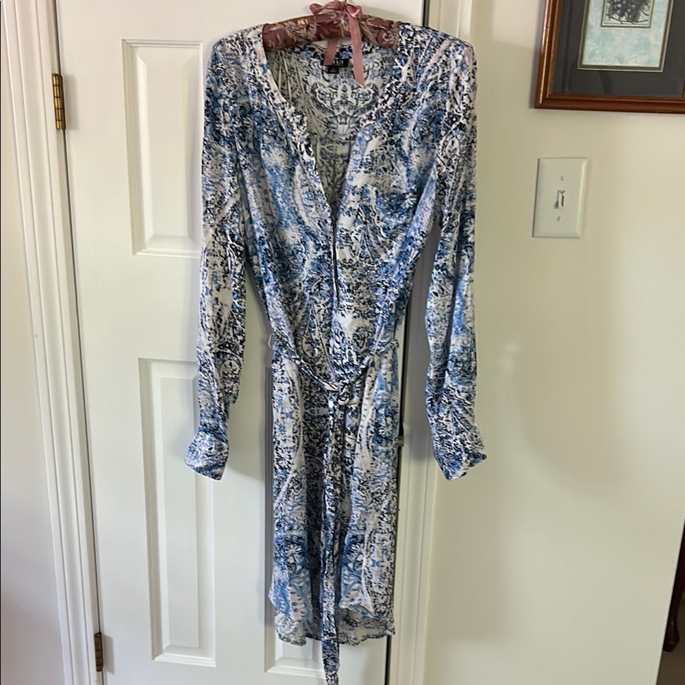 a.n.a Blue and White w/ some Black Abstract Print Dress